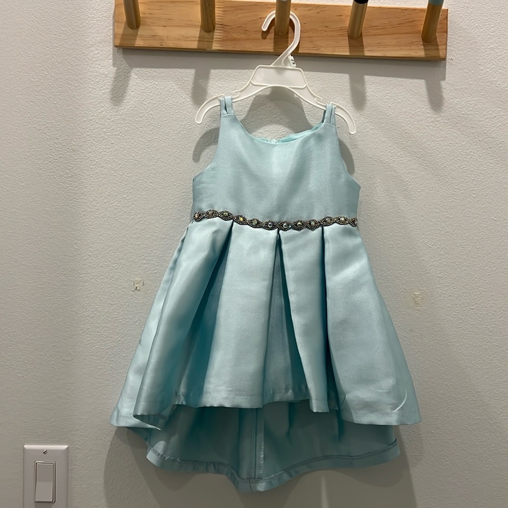 Girl dress